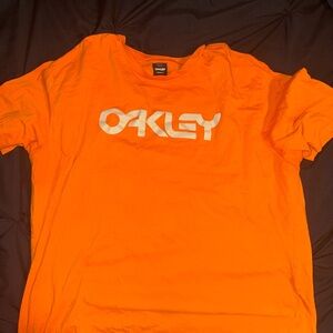 Vibrant Oakley Tee in Orange